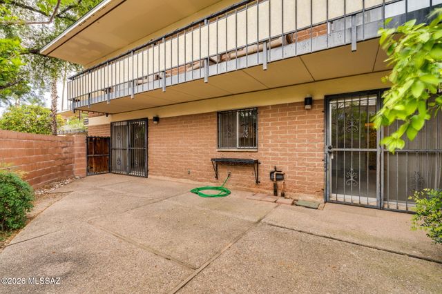 3940 E Timrod St Unit 167, Tucson, AZ 85711