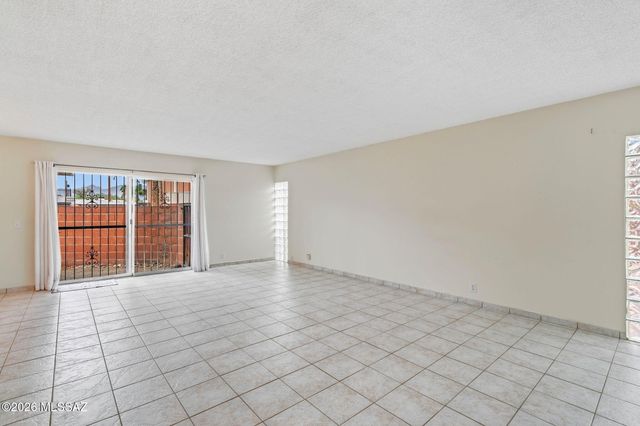 3940 E Timrod St Unit 167, Tucson, AZ 85711