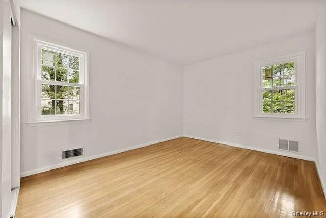 93 Seton Drive, New Rochelle, NY 10804