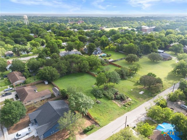 649 Fir Lane, Lockhart, TX 78644