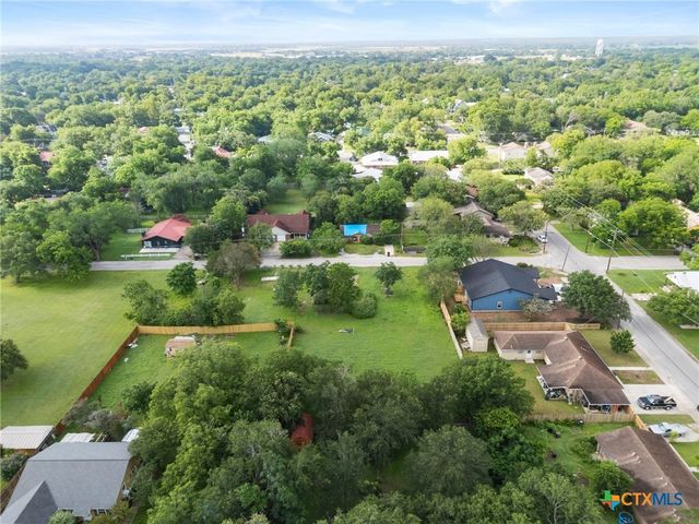 649 Fir Lane, Lockhart, TX 78644