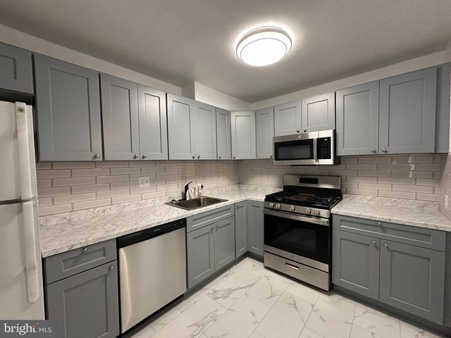 7525 CALVERT ST, Philadelphia, PA 19152