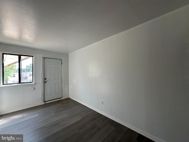 7525 CALVERT ST, Philadelphia, PA 19152