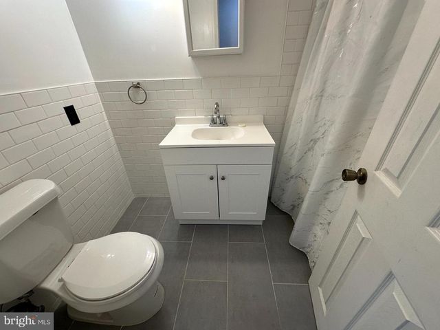 7525 CALVERT ST, Philadelphia, PA 19152