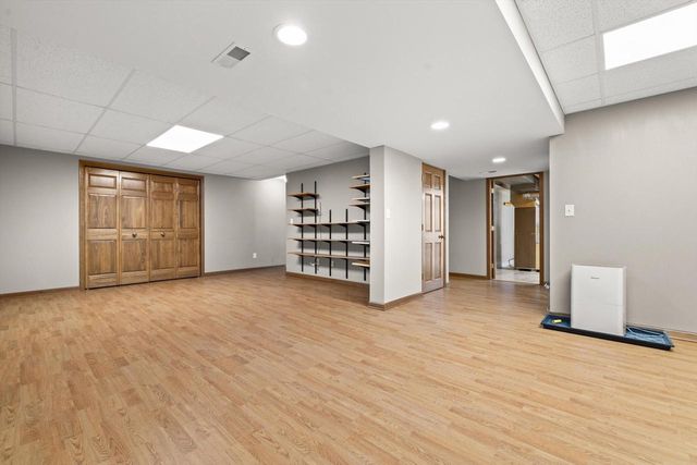 11912 28th AVENUE, Pleasant Prairie, WI 53158