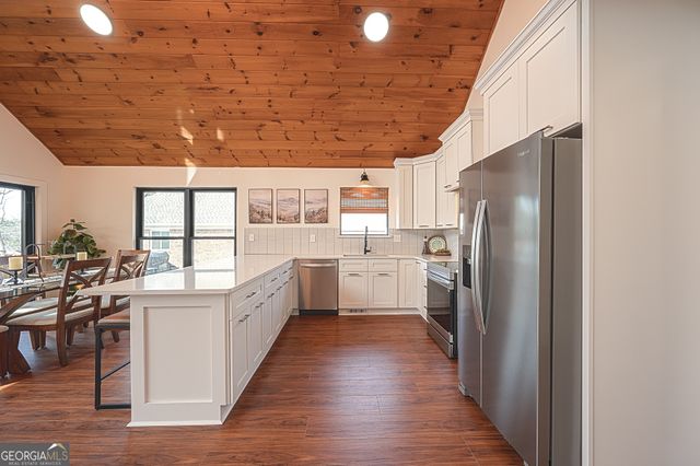 3339 Cove Overlook Drive, Gainesville, GA 30501