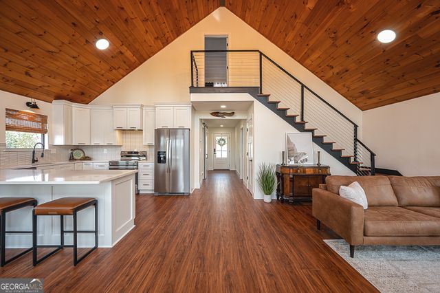 3339 Cove Overlook Drive, Gainesville, GA 30501