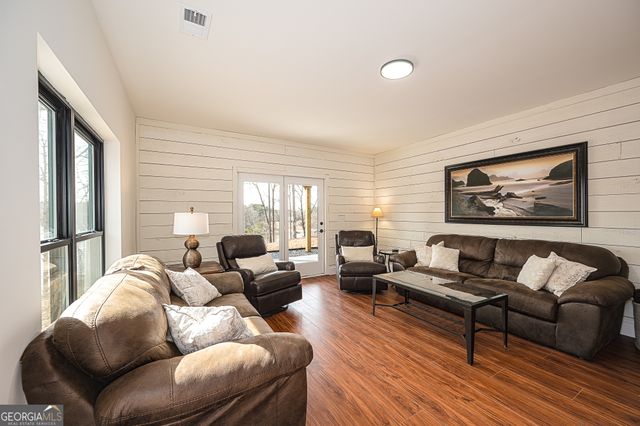 3339 Cove Overlook Drive, Gainesville, GA 30501