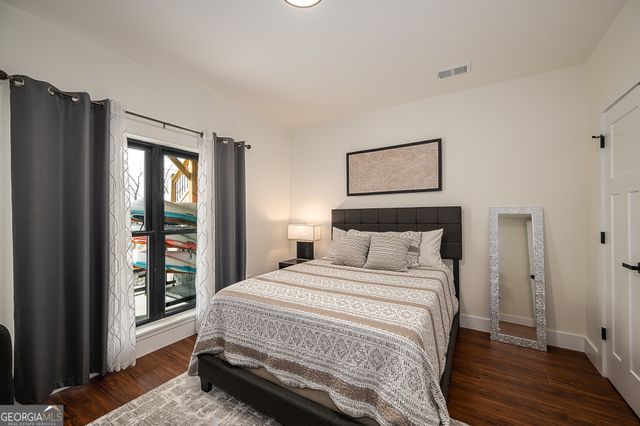 3339 Cove Overlook Drive, Gainesville, GA 30501