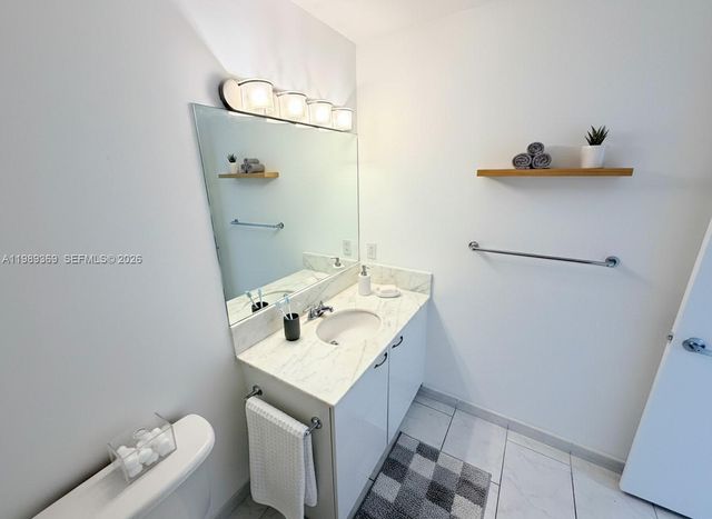 133 NE 2nd Ave 1209, Miami, FL 33132