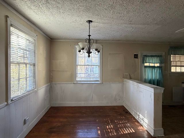 366 Forest Ave, Spartanburg, SC 29302