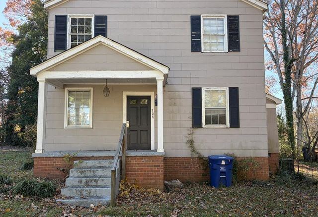 366 Forest Ave, Spartanburg, SC 29302