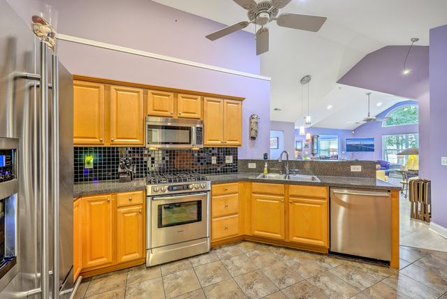 8800 Dorchester Road 3602, North Charleston, SC 29420