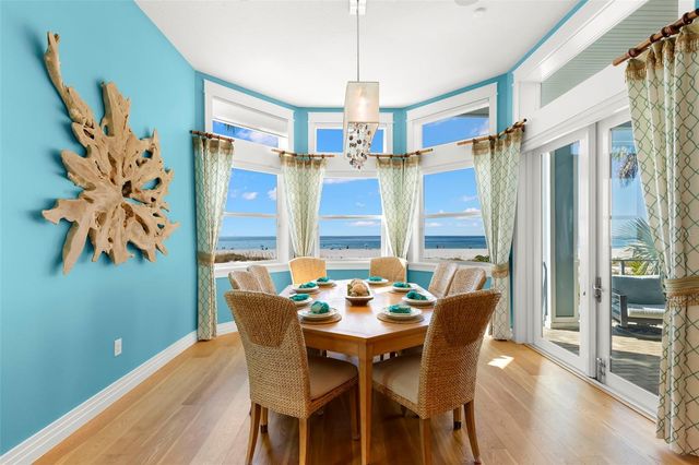 10042 GULF BOULEVARD, Treasure Island, FL 33706