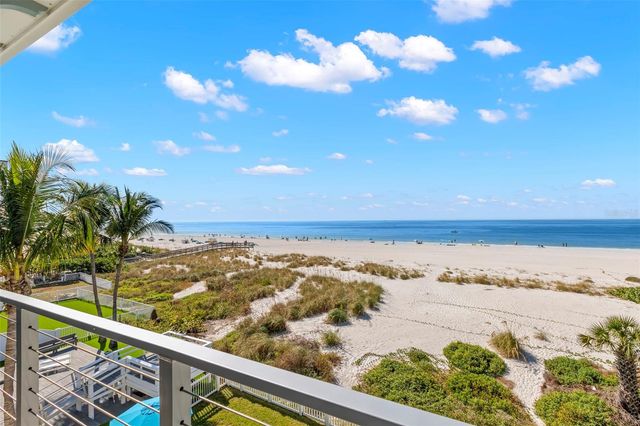 10042 GULF BOULEVARD, Treasure Island, FL 33706