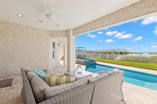 10042 GULF BOULEVARD, Treasure Island, FL 33706