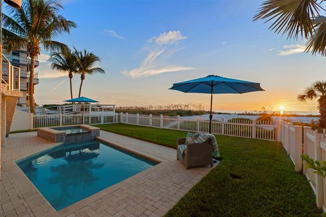 10042 GULF BOULEVARD, Treasure Island, FL 33706