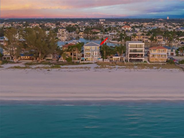 10042 GULF BOULEVARD, Treasure Island, FL 33706