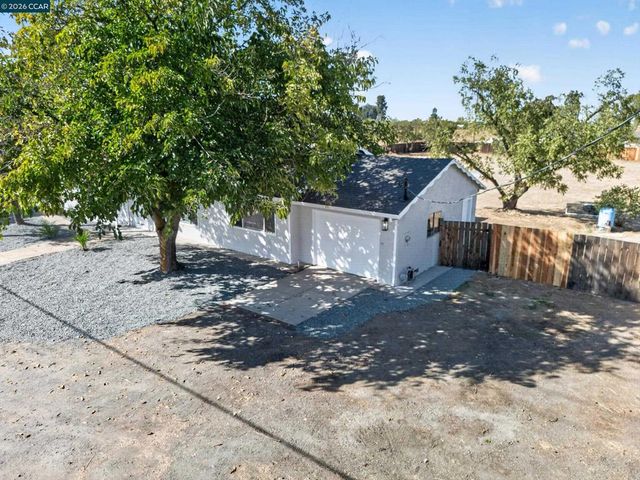 23273 Marsh Creek Rd, Brentwood, CA 94513