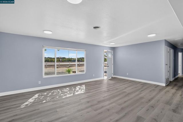 23273 Marsh Creek Rd, Brentwood, CA 94513