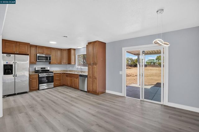 23273 Marsh Creek Rd, Brentwood, CA 94513