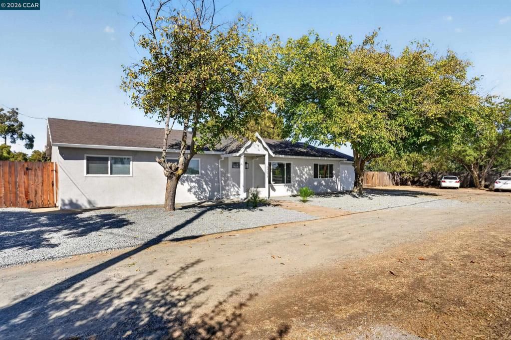 23273 Marsh Creek Rd, Brentwood, CA 94513