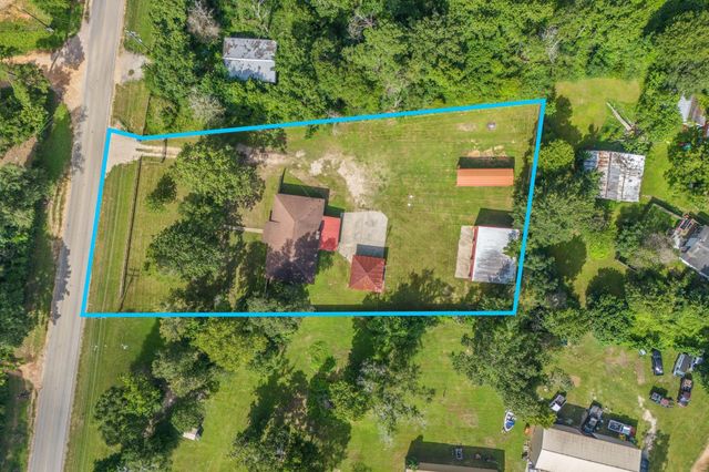 9433 County Line Road, Willis, TX 77378