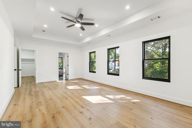 2919 LAWRENCE DR, Falls Church, VA 22042