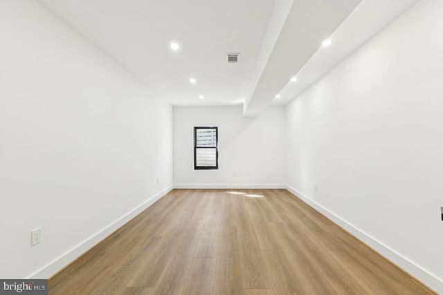 2919 LAWRENCE DR, Falls Church, VA 22042