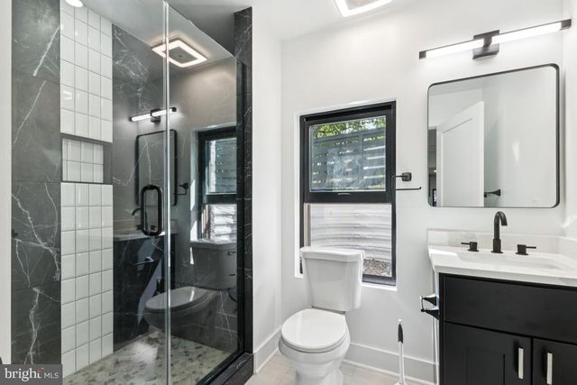 2919 LAWRENCE DR, Falls Church, VA 22042