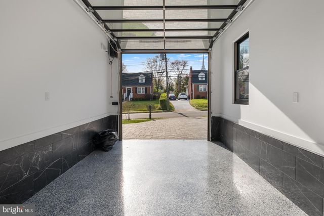 2919 LAWRENCE DR, Falls Church, VA 22042