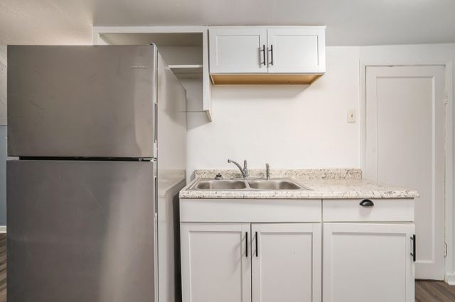 3116 Whittier Drive, Kalamazoo City, MI 49001