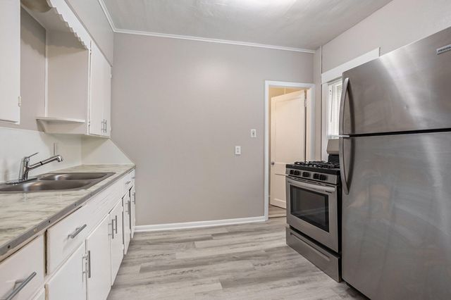3116 Whittier Drive, Kalamazoo City, MI 49001