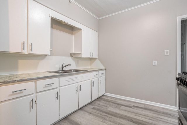 3116 Whittier Drive, Kalamazoo City, MI 49001