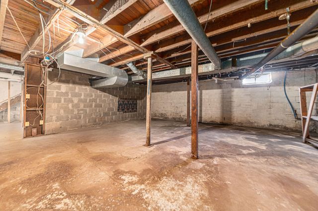 3116 Whittier Drive, Kalamazoo City, MI 49001