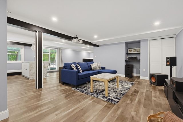 5 Chausse Dr, Methuen, MA 01844