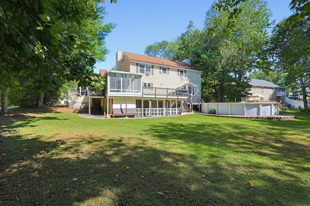 5 Chausse Dr, Methuen, MA 01844