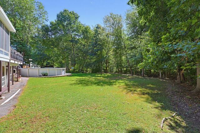 5 Chausse Dr, Methuen, MA 01844