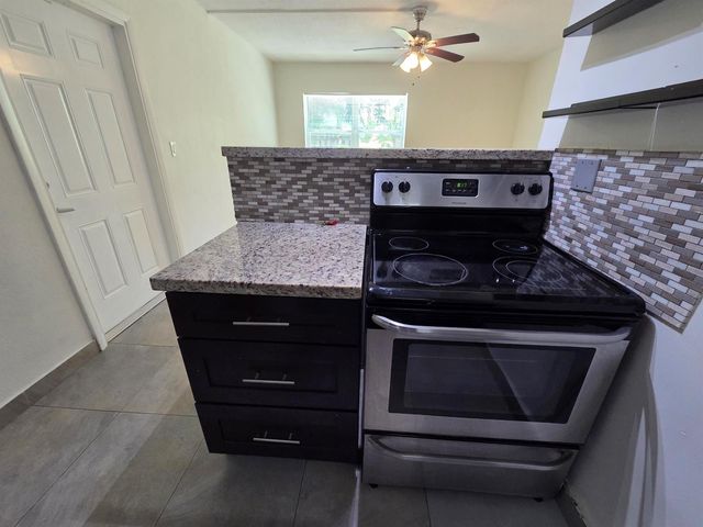720 NE 2nd Street 2, Fort Lauderdale, FL 33301