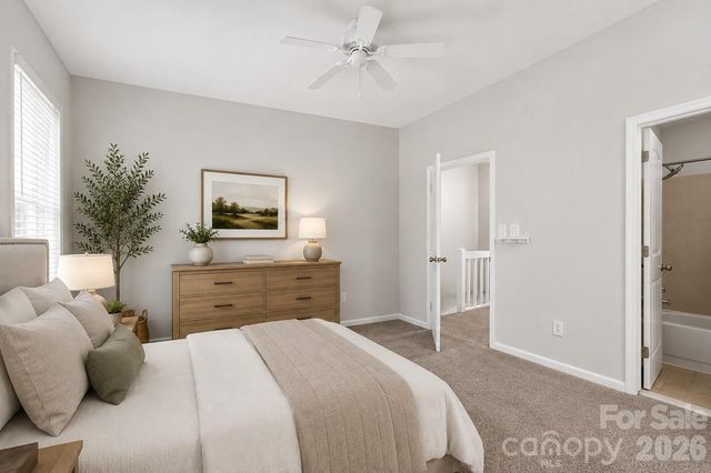6216 Windsor Gate Lane, Charlotte, NC 28215