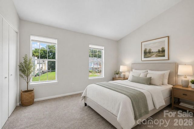 6216 Windsor Gate Lane, Charlotte, NC 28215