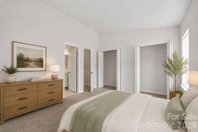 6216 Windsor Gate Lane, Charlotte, NC 28215