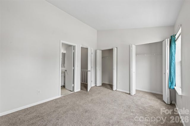 6216 Windsor Gate Lane, Charlotte, NC 28215