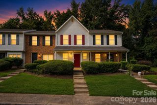 6216 Windsor Gate Lane, Charlotte, NC 28215
