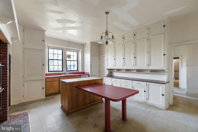 2700 PHILADELPHIA PIKE, Claymont, DE 19703
