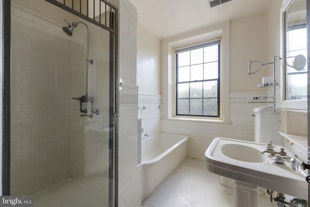 2700 PHILADELPHIA PIKE, Claymont, DE 19703