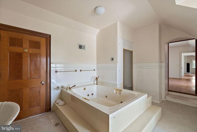 2700 PHILADELPHIA PIKE, Claymont, DE 19703