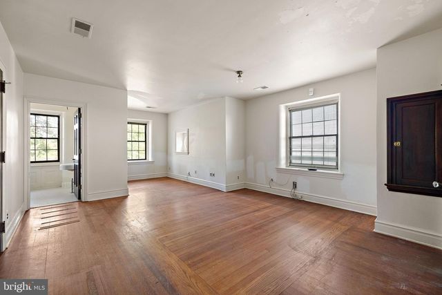 2700 PHILADELPHIA PIKE, Claymont, DE 19703