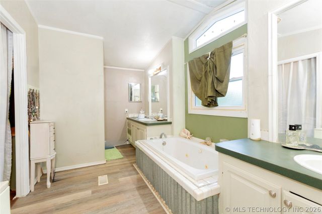 43 Homestead, Canadian, OK 74425