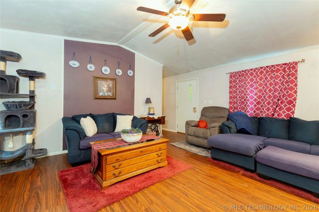 43 Homestead, Canadian, OK 74425